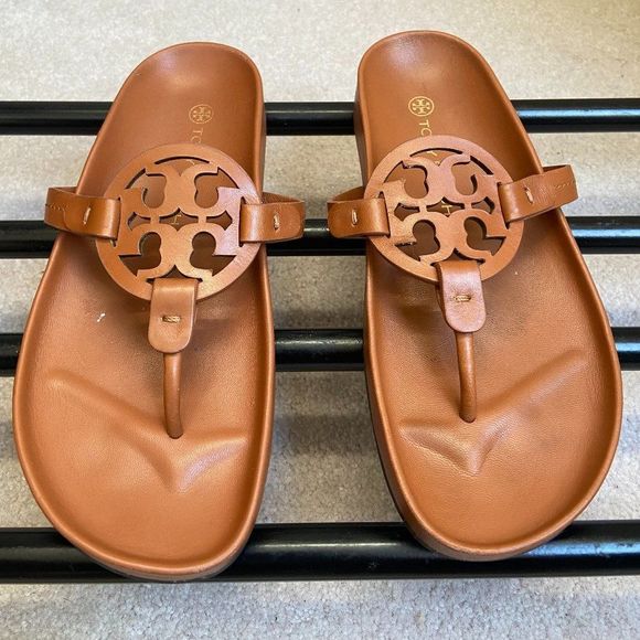 TORY BURCH Shoes - TORY BURCH  Women Miller Cloud  Leather Sandals - NEW NWOB